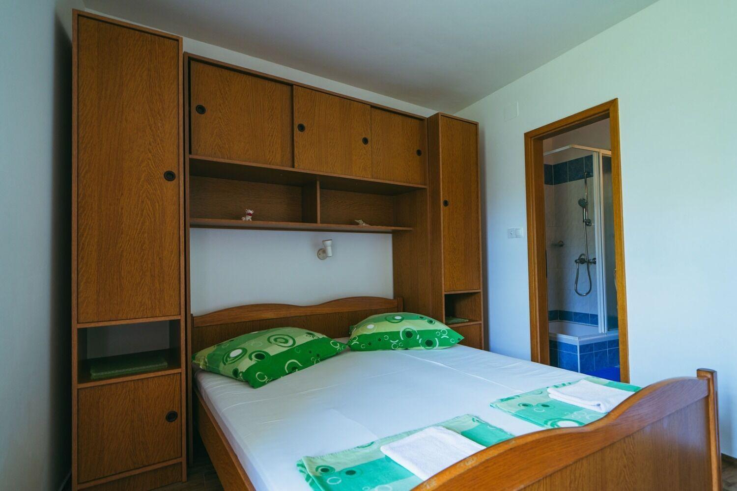 Apartments Lovre - Close To The Sea Brela Exterior foto