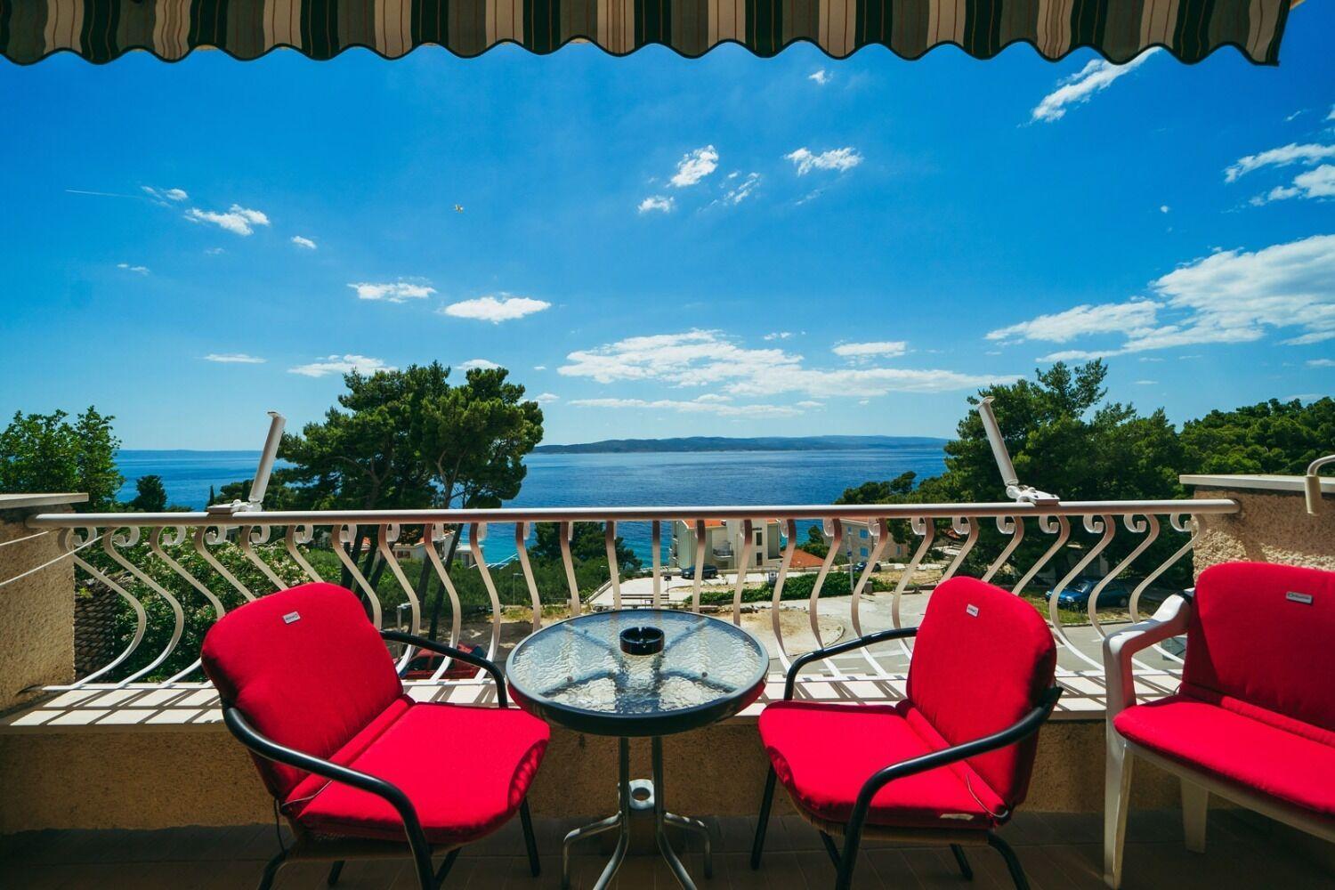 Apartments Lovre - Close To The Sea Brela Exterior foto