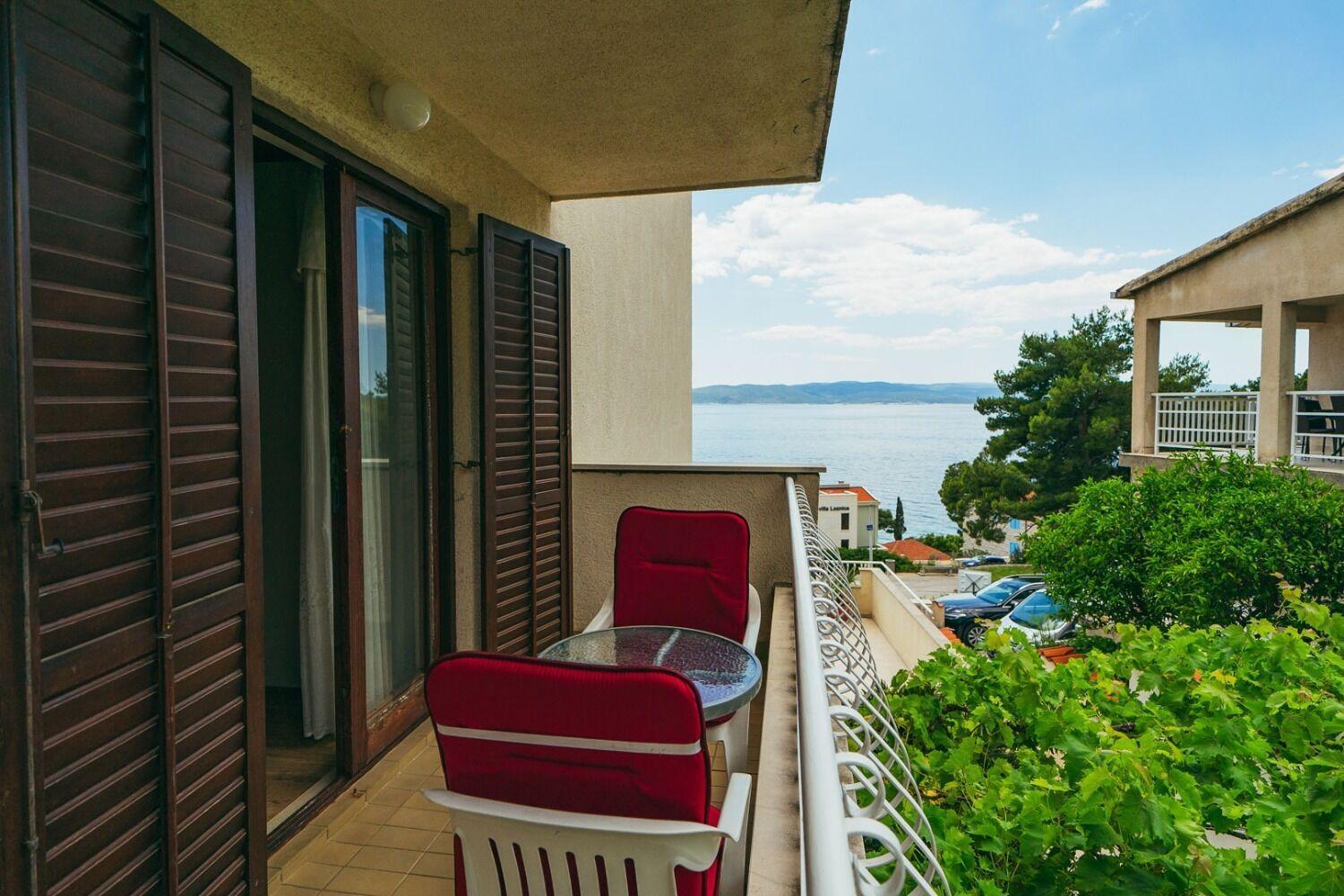 Apartments Lovre - Close To The Sea Brela Exterior foto